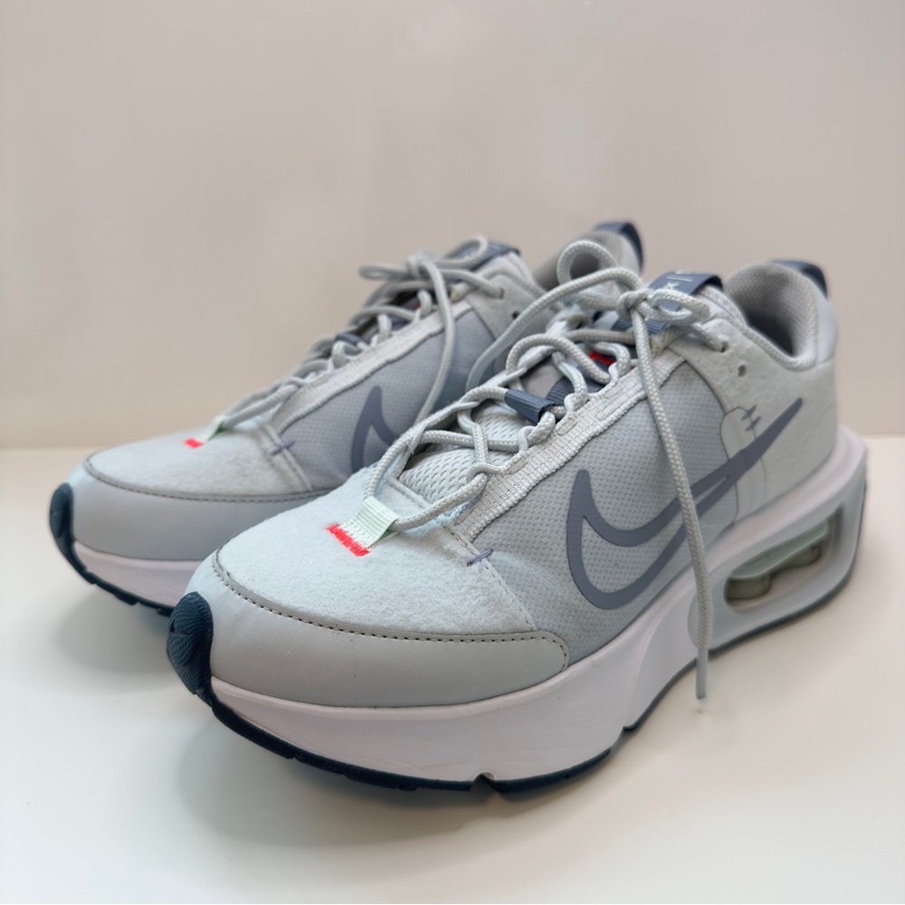 Like new! Nike Air Max INTRLK Women’s Shoes - Picture 5 of 11
